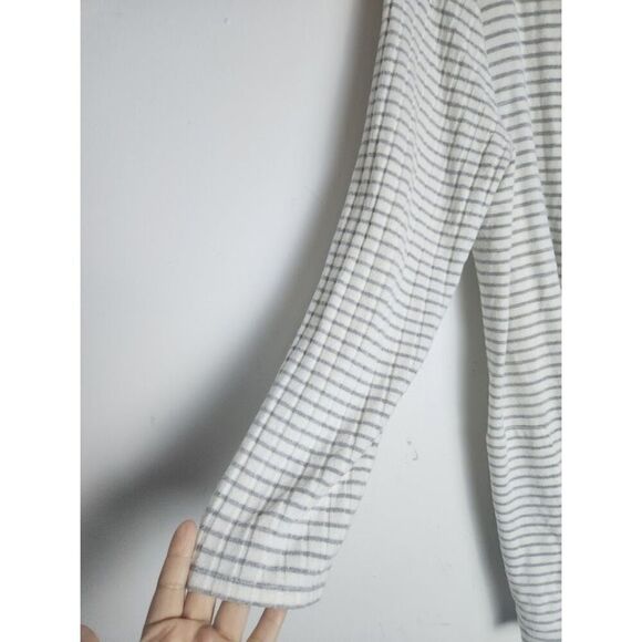 Zenergy by Chico's Jersey Knit White & Grey Striped Open Caridgan 2 or Large - Picture 4 of 8